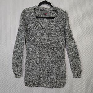 Vince Camuto Womens V-Cut Tight Knit Sweater Size S Quiet Luxury Essential Basic